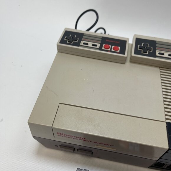Nintendo Entertainment System NES Console Cables + Controllers + Game Tested - Picture 2 of 12